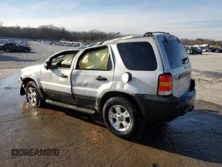 2005 Ford Escape XLT with VIN 1FMCU03125KC94028, listed as a Copart auction lot 88942585 with 210,146 mi miles and Non Repairable. Bid and sale history available at DreamBid. Image 2.
