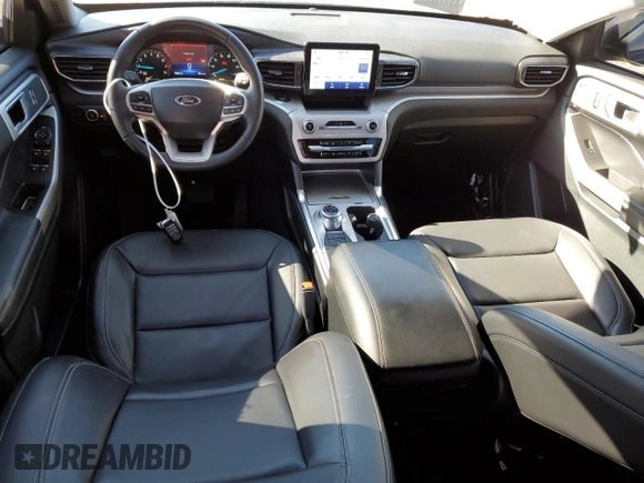 2023 Ford Explorer XLT with VIN 1FMSK8DHXPGA83337, listed as a Copart auction lot 45030485 with 11,833 mi miles and Salvage Title. Bid and sale history available at DreamBid. Image 8.