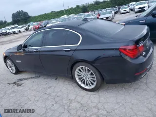 2013 BMW 7 Series 750i xDrive with VIN WBAYB6C55DC998073, listed as a Copart auction lot 67552004 with 0 mi miles and Salvage Title. Bid and sale history available at carsss.com. Image 2.