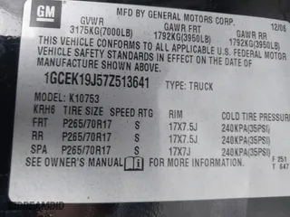 2007 Chevrolet Silverado 1500 LT w/1LT with VIN 1GCEK19J57Z513641, listed as a IAAI auction lot 41121044 with 225,809 mi miles. Bid and sale history available at carsss.com. Image 9.