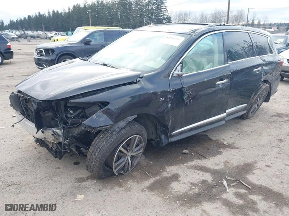 2019 Infiniti QX60 LUXE with VIN 5N1DL0MN8KC553636, listed as a IAAI auction lot 41514281 with 1 mi miles. Bid and sale history available at carsss.com. Image 2.