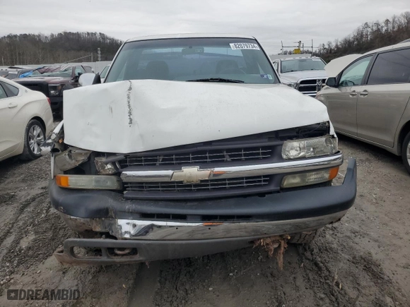 2002 Chevrolet Silverado 1500 LS with VIN 1GCEK14V82Z135222, listed as a Copart auction lot 82079734 with 121,935 mi miles and Salvage Title. Bid and sale history available at carsss.com. Image 5.