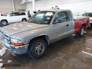 1998 Dodge Dakota SLT with VIN 1B7GL22YXWS762222, listed as a IAAI auction lot 41250956 with 195,027 mi miles. Bid and sale history available at carsss.com. Image 18.