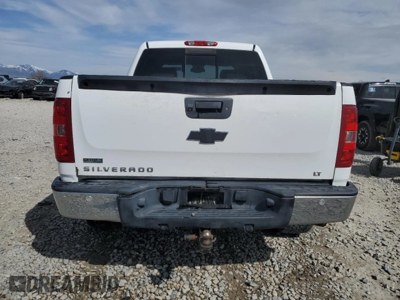 2011 Chevrolet Silverado 1500 LT with VIN 3GCPKSE36BG138213, listed as a Copart auction lot 52135275 with 305,791 mi miles and Salvage Title. Bid and sale history available at DreamBid. Image 6.