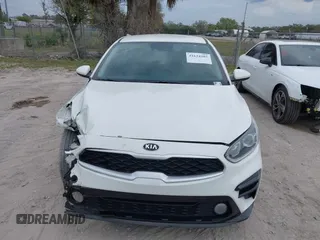 2020 Kia Forte LXS with VIN 3KPF24AD0LE226080, listed as a IAAI auction lot 41624285 with 10,122 mi miles. Bid and sale history available at carsss.com. Image 12.