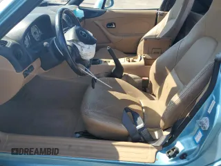 2001 Mazda MX-5 Miata z VIN JM1NB353910216600, wystawiony jako Copart lot #50916465 z przebiegiem Nie podano mil oraz Szkoda całkowita • Salvage title. Historia ofert i sprzedaży dostępna na DreamBid. Obrazek 7.
