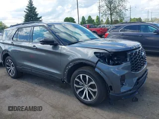 2025 Ford Explorer ST-Line с VIN 1FMUK8KH9SGB29518, выставлен на аукционе IAAI как лот 42247279 с пробегом 2 041 миль миль и . История ставок и продаж доступна на DreamBid. Изображение 1.