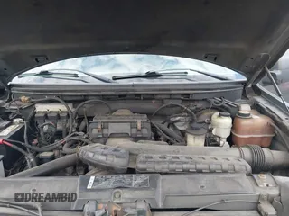 2008 Ford F-150 XLT с VIN 1FTPX14518FB92902, выставлен на аукционе IAAI как лот 42163656 с пробегом 155 797 миль миль и . История ставок и продаж доступна на DreamBid. Изображение 10.