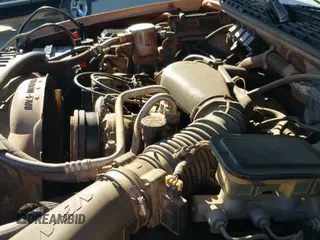 1996 Chevrolet S-10 LS с VIN 1GCCT19W7T8188474, выставлен на аукционе IAAI как лот 43304172 с пробегом 170 264 миль миль и . История ставок и продаж доступна на DreamBid. Изображение 11.