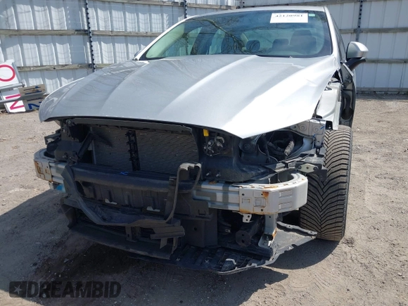 2018 Ford Fusion SE z VIN 3FA6P0H77JR226390, wystawiony jako IAAI lot #42120981 z przebiegiem 114 057 mil mil oraz . Historia ofert i sprzedaży dostępna na DreamBid. Obrazek 18.