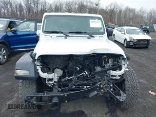2018 Jeep Wrangler Unlimited Sport S z VIN 1C4HJXDG1JW274726, wystawiony jako IAAI lot #41890392 z przebiegiem 16 315 mil mil oraz . Historia ofert i sprzedaży dostępna na DreamBid. Obrazek 12.