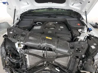 2024 Mercedes-Benz GLS 580 z VIN 4JGFF8FE8RB215195, wystawiony jako Copart lot #86010634 z przebiegiem 10 675 mil mil oraz Szkoda całkowita • Salvage title. Historia ofert i sprzedaży dostępna na DreamBid. Obrazek 12.