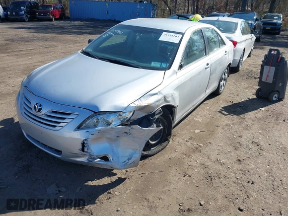 2009 Toyota Camry with VIN 4T1BE46K99U409349, listed as a IAAI auction lot 41958162 with 77,975 mi miles. Bid and sale history available at carsss.com. Image 6.