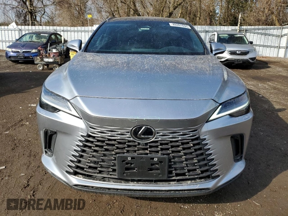 2024 Lexus RX 350h z VIN 2T2BBMCA7RC043618, wystawiony jako Copart lot #49391695 z przebiegiem 1 291 mil mil oraz Czysty tytuł • Clean title. Historia ofert i sprzedaży dostępna na DreamBid. Obrazek 5.
