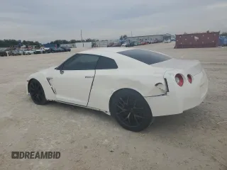 2015 Nissan GT-R Premium z VIN JN1AR5EF5FM281737, wystawiony jako Copart lot #80119804 z przebiegiem 50 726 mil mil oraz Szkody całkowita. Historia ofert i sprzedaży dostępna na DreamBid. Obrazek 2.