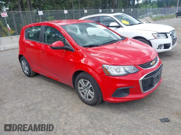 2020 Chevrolet Sonic LT z VIN 1G1JG6SB2L4115688, wystawiony jako IAAI lot #42326438 z przebiegiem 33 871 mil mil oraz . Historia ofert i sprzedaży dostępna na DreamBid. Obrazek 1.