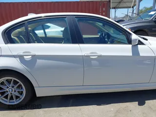 2010 BMW 3 Series 328i with VIN WBAPH5C5XAA439453, listed as a IAAI auction lot 42636515 with 98,702 mi miles and . Bid and sale history available at DreamBid. Image 13.