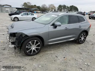 2021 Volvo XC60 Inscription with VIN YV4102DL6M1837207, listed as a Copart auction lot 71179462 with 10,583 mi miles. Bid and sale history available at carsss.com. Image 1.