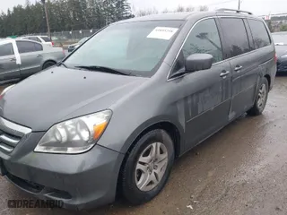 2007 Honda Odyssey EX-L with VIN 5FNRL38687B462147, listed as a IAAI auction lot 41855258 with 272,015 mi miles. Bid and sale history available at carsss.com. Image 2.