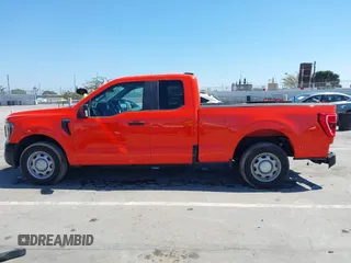 2023 Ford F-150 XL z VIN 1FTEX1CP5PKF09046, wystawiony jako IAAI lot #42628426 z przebiegiem 35 666 mil mil oraz . Historia ofert i sprzedaży dostępna na DreamBid. Obrazek 13.