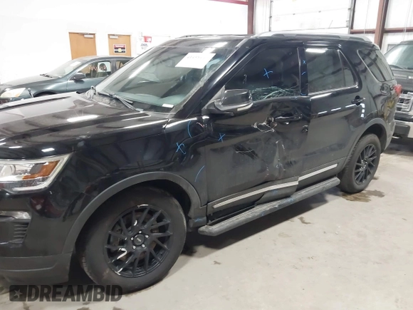 2018 Ford Explorer XLT with VIN 1FM5K8DH5JGB13221, listed as a IAAI auction lot 41458449 with Not Provided miles and . Bid and sale history available at DreamBid. Image 6.