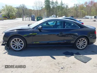 2016 Audi A5 Premium Plus z VIN WAUM2AFR5GA011293, wystawiony jako IAAI lot #41990091 z przebiegiem 131 353 mil mil oraz . Historia ofert i sprzedaży dostępna na DreamBid. Obrazek 14.