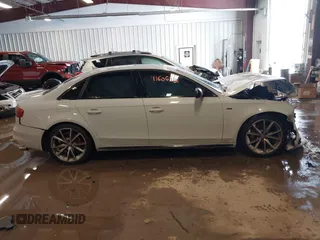 2016 Audi A4 Premium Plus with VIN WAUFFAFL2GA002902, listed as a IAAI auction lot 41606726 with 85,128 mi miles. Bid and sale history available at carsss.com. Image 13.