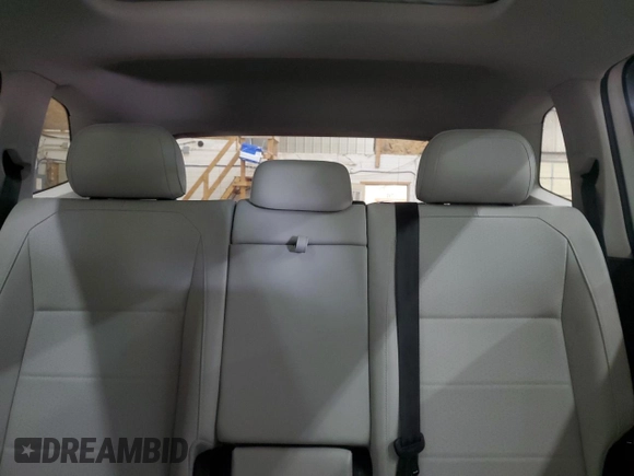 2018 Volkswagen Tiguan SEL with VIN 3VV2B7AX7JM140246, listed as a Copart auction lot 53629815 with 96,791 mi miles and Clean title. Bid and sale history available at DreamBid. Image 10.