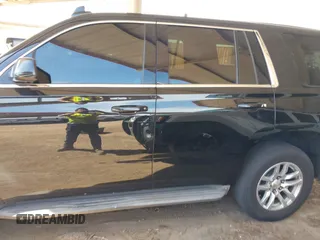 2015 Chevrolet Tahoe Commercial z VIN 1GNLC2EC0FR629983, wystawiony jako IAAI lot #41917584 z przebiegiem 111 461 mil mil oraz . Historia ofert i sprzedaży dostępna na DreamBid. Obrazek 14.