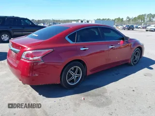 2015 Nissan Altima SV with VIN 1N4AL3AP0FC443304, listed as a IAAI auction lot 41630088 with 160,426 mi miles and . Bid and sale history available at DreamBid. Image 4.
