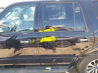 2017 Ford Expedition XLT с VIN 1FMJU1HT0HEA18067, выставлен на аукционе IAAI как лот 42371379 с пробегом 165 211 миль миль и . История ставок и продаж доступна на DreamBid. Изображение 12.