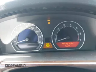 2006 BMW 7 Series 750i с VIN WBAHL83516DT03870, выставлен на аукционе IAAI как лот 42273354 с пробегом Не указан миль и . История ставок и продаж доступна на DreamBid. Изображение 7.