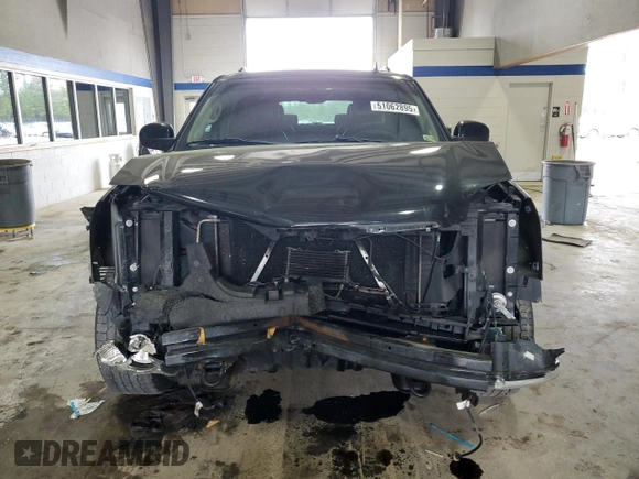 2011 GMC Yukon XL Denali z VIN 1GKS2MEFXBR229540, wystawiony jako Copart lot #51062895 z przebiegiem 258 535 mil mil oraz Szkoda całkowita • Salvage title. Historia ofert i sprzedaży dostępna na DreamBid. Obrazek 5.