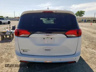 2020 Chrysler Pacifica Touring L with VIN 2C4RC1BG7LR125649, listed as a Copart auction lot 57873365 with 117,114 mi miles and Salvage title. Bid and sale history available at DreamBid. Image 6.