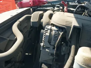 2008 Chevrolet Silverado 1500 Work Truck с VIN 2GCEC13C181113268, выставлен на аукционе IAAI как лот 41995026 с пробегом 131 071 миль миль и . История ставок и продаж доступна на DreamBid. Изображение 19.