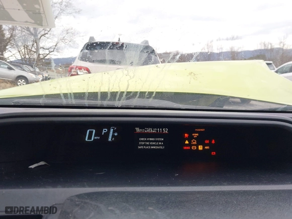 2015 Toyota Prius c One with VIN JTDKDTB38F1114272, listed as a IAAI auction lot 41224252 with 59,717 mi miles. Bid and sale history available at carsss.com. Image 7.