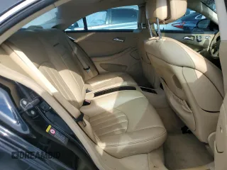 2007 Mercedes-Benz CLS 550 z VIN WDDDJ72X37A092927, wystawiony jako Copart lot #60268185 z przebiegiem Nie podano mil oraz Czysty tytuł • Clean title. Historia ofert i sprzedaży dostępna na DreamBid. Obrazek 10.