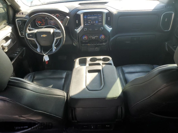 2020 Chevrolet Silverado 1500 LT with VIN 3GCUYDED1LG421190, listed as a Copart auction lot 46232835 with 145,558 mi miles and Salvage Title. Bid and sale history available at DreamBid. Image 8.