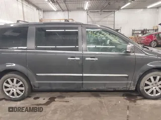 2011 Chrysler Town & Country Touring-L with VIN 2A4RR8DG5BR799358, listed as a IAAI auction lot 41650275 with 143,779 mi miles. Bid and sale history available at carsss.com. Image 14.