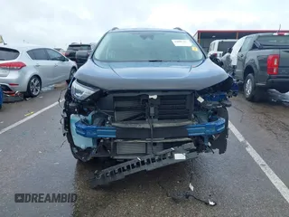 2024 Ford Edge SE z VIN 2FMPK4G93RBA72662, wystawiony jako IAAI lot #42097425 z przebiegiem 7 234 mil mil oraz . Historia ofert i sprzedaży dostępna na DreamBid. Obrazek 13.