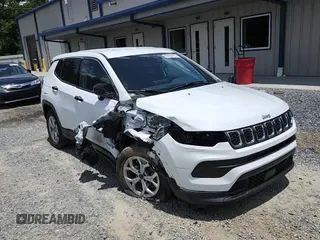 2025 Jeep Compass Sport z VIN 3C4NJDAN5ST505851, wystawiony jako Copart lot #60105775 z przebiegiem 4 062 mil mil oraz Szkoda całkowita • Salvage title. Historia ofert i sprzedaży dostępna na DreamBid. Obrazek 13.