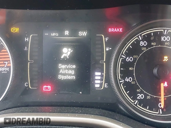 2016 Jeep Cherokee Altitude z VIN 1C4PJMCB6GW367931, wystawiony jako IAAI lot #42482796 z przebiegiem 87 178 mil mil oraz . Historia ofert i sprzedaży dostępna na DreamBid. Obrazek 7.