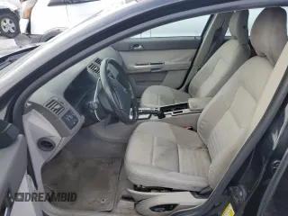 2008 Volvo V50 2.4L with VIN YV1MW382782421263, listed as a Copart auction lot 88403305 with 0 mi miles and Salvage Title. Bid and sale history available at carsss.com. Image 7.