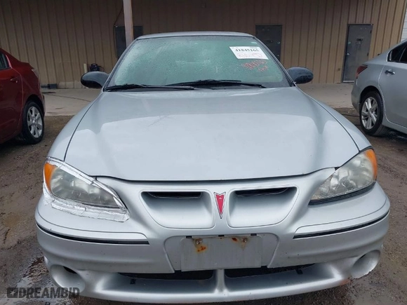 2004 Pontiac Grand Am GT with VIN 1G2NW52EX4C109231, listed as a IAAI auction lot 41845165 with 135,735 mi miles. Bid and sale history available at carsss.com. Image 6.