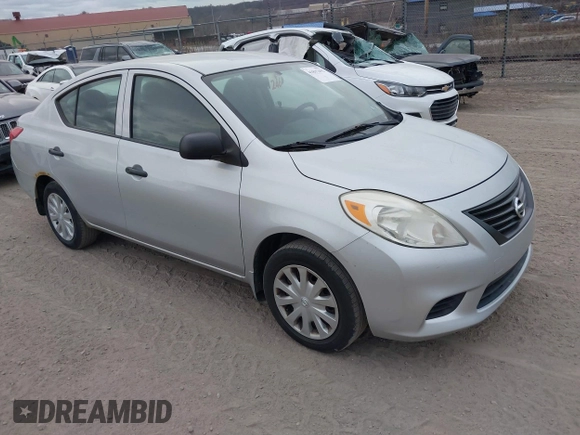 2012 Nissan Versa SV with VIN 3N1CN7AP3CL861475, listed as a IAAI auction lot 41837492 with 220,970 mi miles. Bid and sale history available at carsss.com. Image 1.