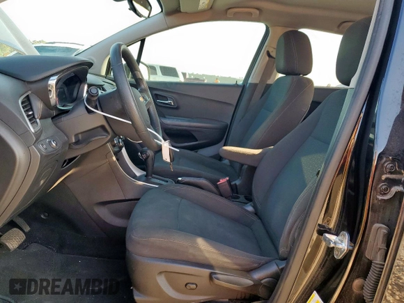 2020 Chevrolet Trax LS with VIN KL7CJKSB5LB059989, listed as a Copart auction lot 58642445 with 89,236 mi miles and Salvage title. Bid and sale history available at DreamBid. Image 7.