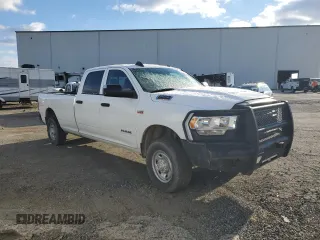 2019 Ram 2500 Tradesman with VIN 3C6UR5HJ0KG587582, listed as a Copart auction lot 83065074 with 114,984 mi miles and Clean title. Bid and sale history available at DreamBid. Image 4.