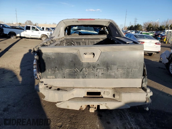 2002 Chevrolet Avalanche with VIN 3GNEK13T52G114030, listed as a Copart auction lot 47141415 with Not Provided miles and Salvage Title. Bid and sale history available at DreamBid. Image 6.