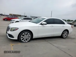 2017 Mercedes-Benz E 300 Luxury z VIN WDDZF4JBXHA191533, wystawiony jako Copart lot #57439265 z przebiegiem 93 125 mil mil oraz Czysty tytuł • Clean title. Historia ofert i sprzedaży dostępna na DreamBid. Obrazek 1.
