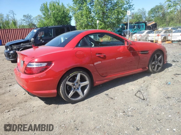 2013 Mercedes-Benz SLK 250 с VIN WDDPK4HA6DF051329, выставлен на аукционе Copart как лот 54751565 с пробегом 58 224 миль миль и Списание • Salvage title. История ставок и продаж доступна на DreamBid. Изображение 3.